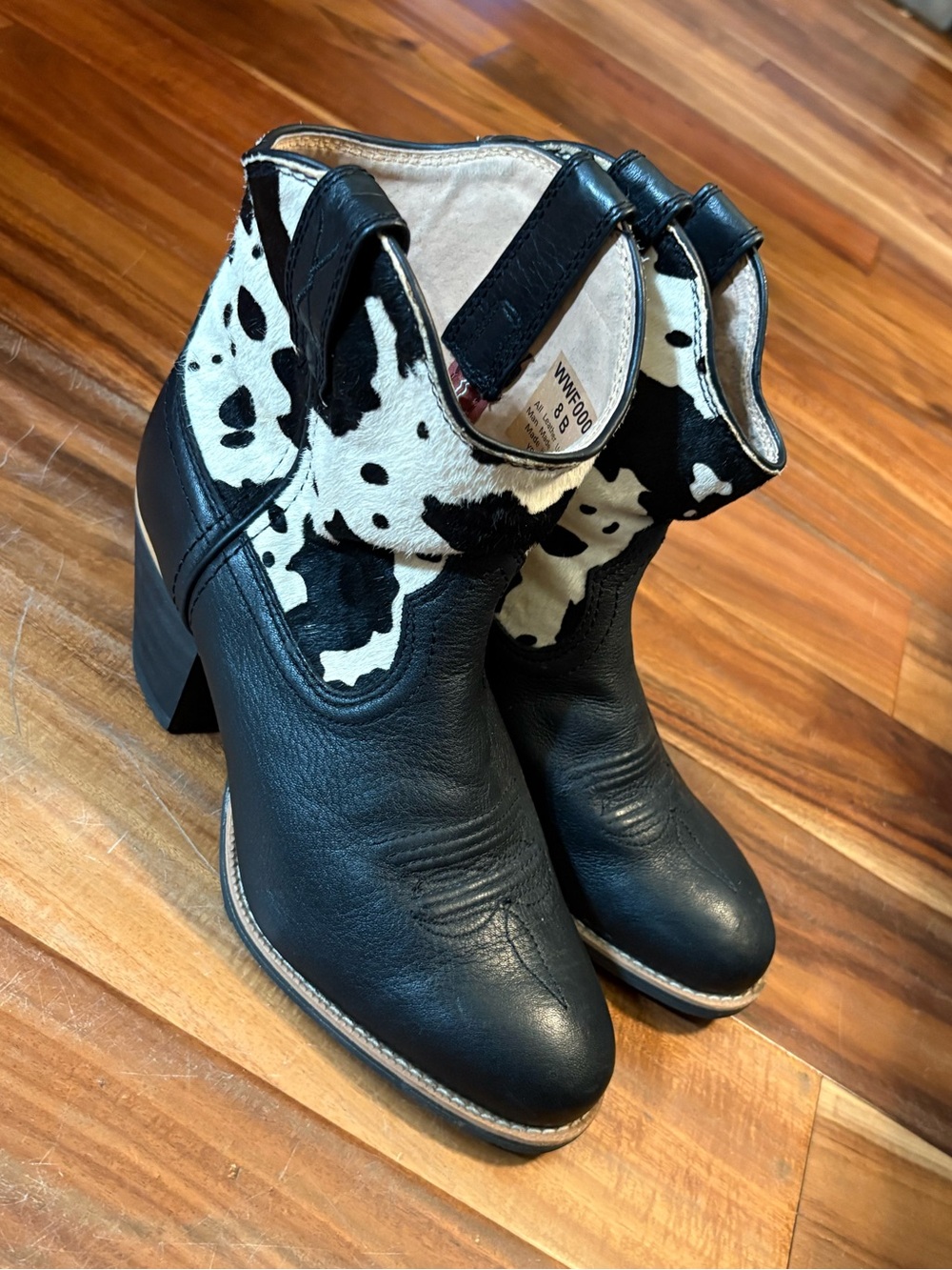 Twisted X CellSole Black Leather Cowhide Western Booties Women’s 8B Hair-On Calf